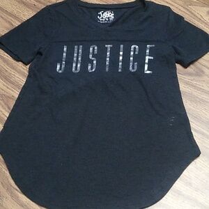 🖤 Justice Shirt Size 10
